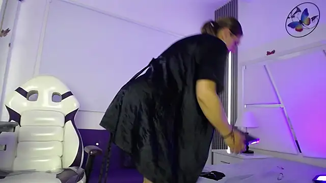 Lunaa_Scarlett webcam