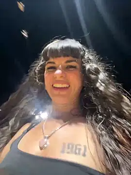 VioletaSubmissive live sex cam