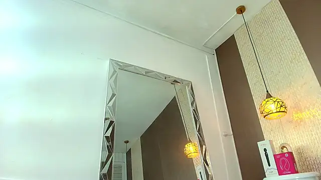 Tiifany_Baker webcam