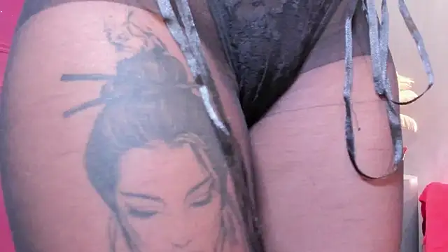 AtheneaBrownn webcam