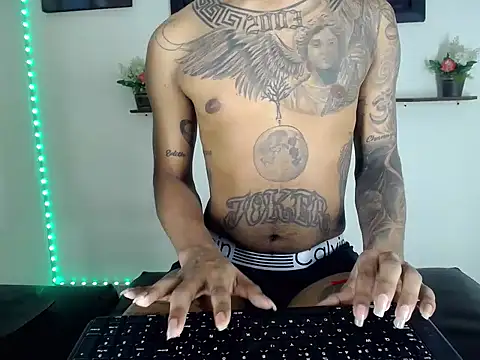 Tatoo_Noah webcam