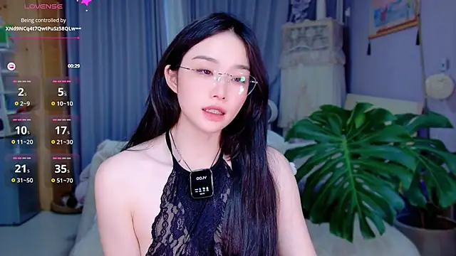 美女JaeHartMorn在线直播