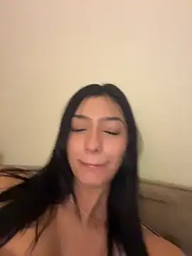 kendall_ruiz (F young) - take my clothes off+ body cream