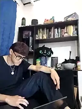 AoA-BoyStudent webcam