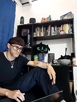 AoA-BoyStudent webcam