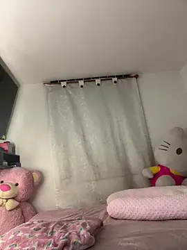 Emmily_19 webcam