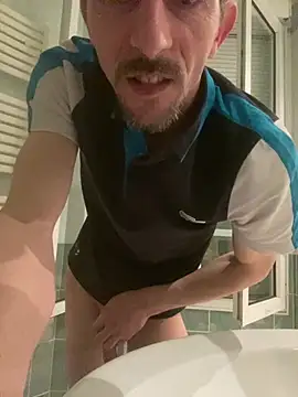 maxthekid (Ask my age) - Ejaculation total