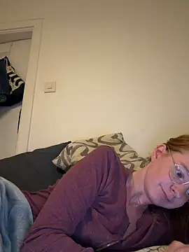 jannis1992 (F young) - Supries me use menu