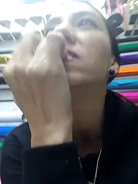 Webcam Model (LunaZambrano)  is live.Free join now!