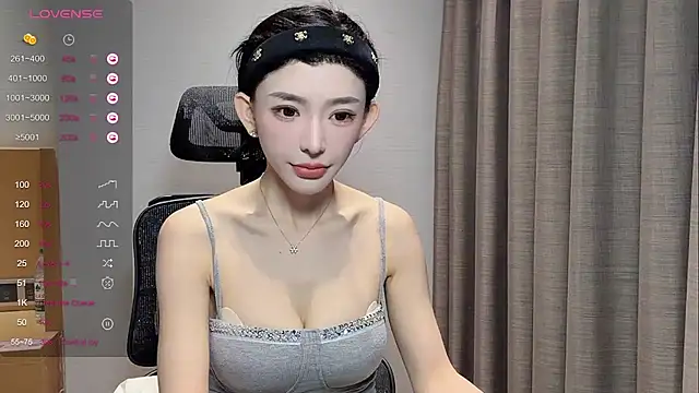 美女kiki-12在线直播