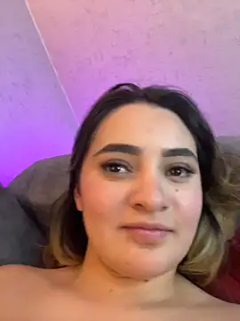 Antonella_Julieta webcam