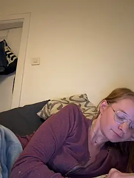 jannis1992 (F young) - Supries me use menu