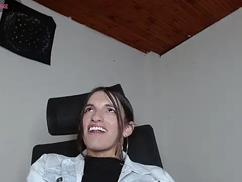 Scarlett_crastrawberry