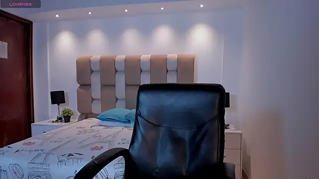 Alicee_Broownn webcam