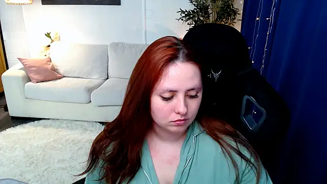 Hennessy_bunny webcam