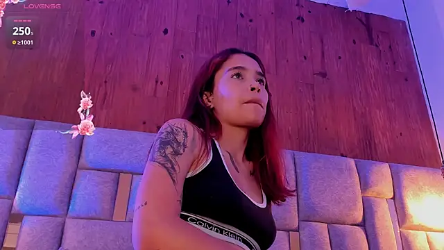 camilaa_smith_ webcam