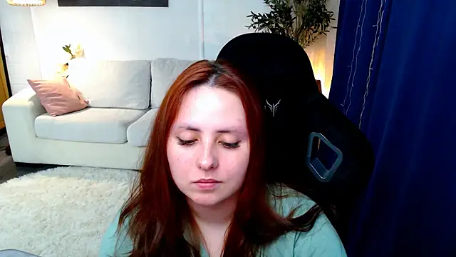 Hennessy_bunny webcam