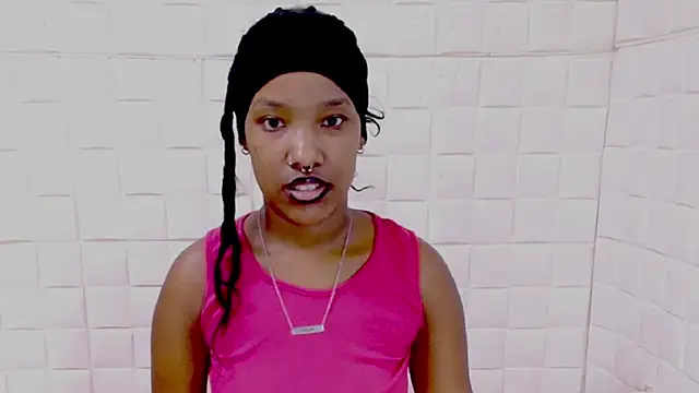 EroticSexyPrada webcam