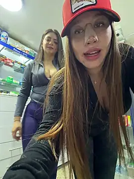 roouse (F young) - three fingers in Rouse's vagina shh!!