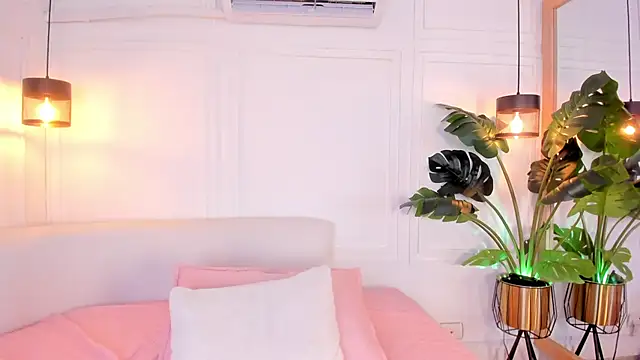 Nicole_Whittee webcam