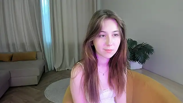 betteselbe (F teen) - wear a sexy bodysuit