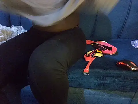 pretty_alma20 webcam