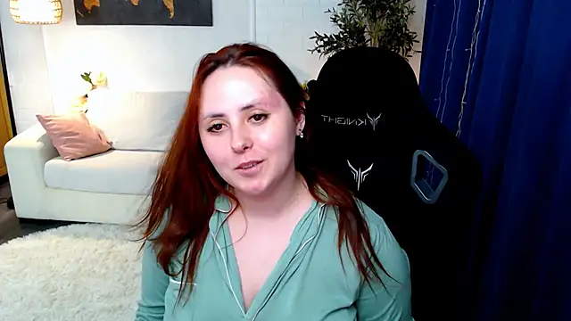 Hennessy_bunny webcam