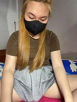 Almira6868 webcam