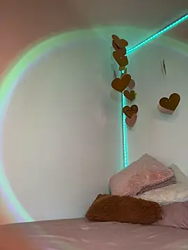 GiannaMagari_ webcam