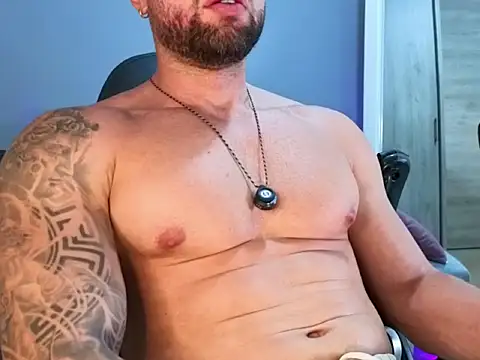 OwenMaximus814 webcam