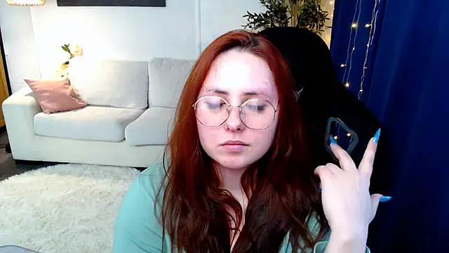 Hennessy_bunny webcam