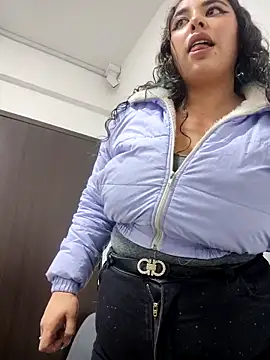 bagiolett - Bagiolett's free webcam - UK Sex Cams