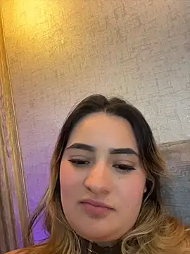 Antonella_Julieta webcam