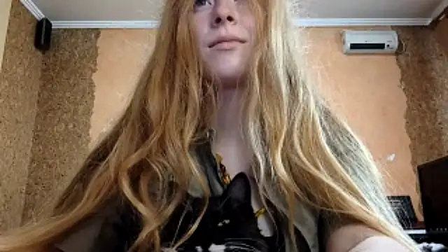 katevibe_01 (F teen) - Unbutton second button on my shirt