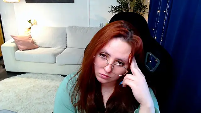 Hennessy_bunny webcam