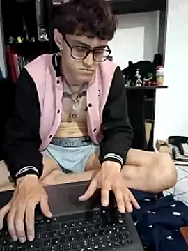 AoA-BoyStudent webcam