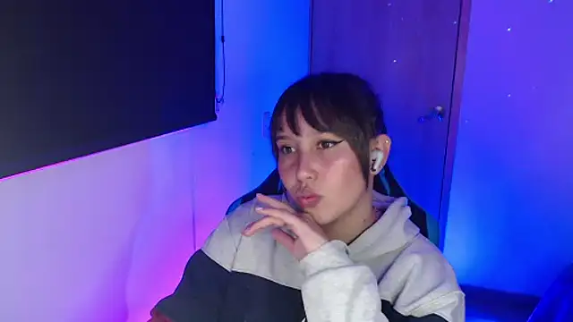 Skarlet_Adams28 webcam