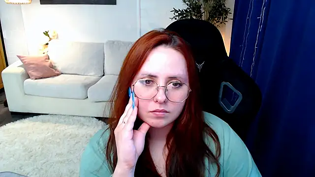 Hennessy_bunny webcam