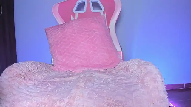 kataferreira777 - KataFerreira777's free webcam - UK Sex Cams