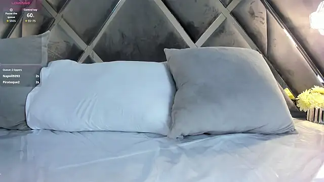 Ivonne_Millerr webcam