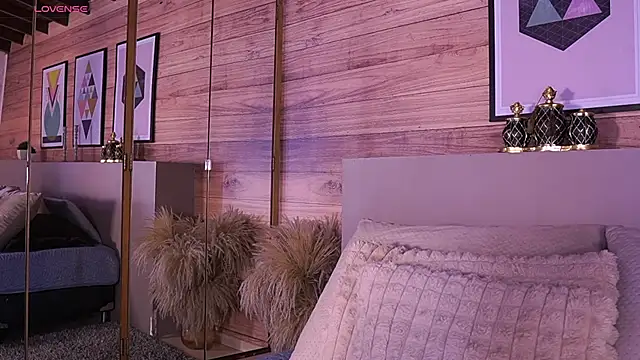 AmmyScott - Stripchat Cam Model