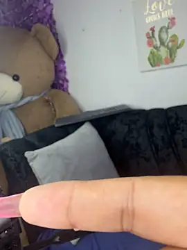 zulema_parvin Stripchat cam model