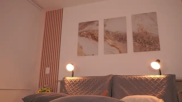 LillyThompson live sex cam