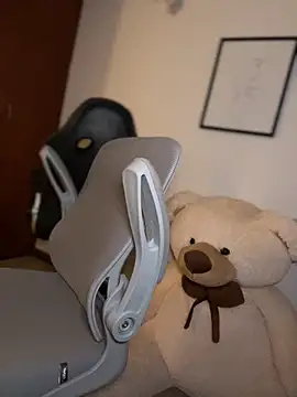 Zarahs_Blare1 webcam