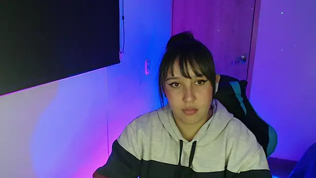 Skarlet_Adams28 webcam