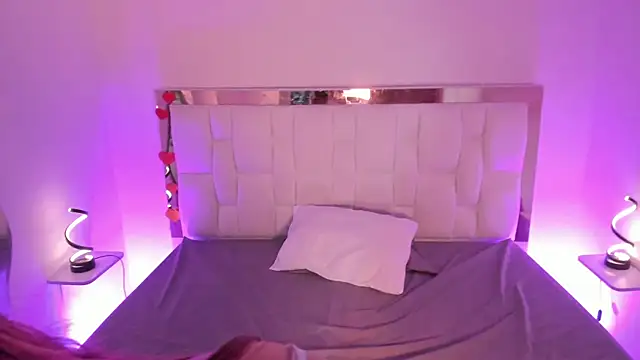 AliciaWhite_nt webcam