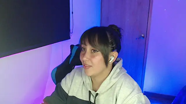 Skarlet_Adams28 webcam