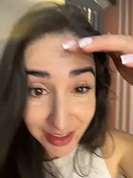 vicky-andrade - Vicky-Andrade's free webcam - UK Sex Cams