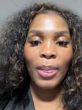 Webcam Model (AuroraBrow)  is live.Free join now!