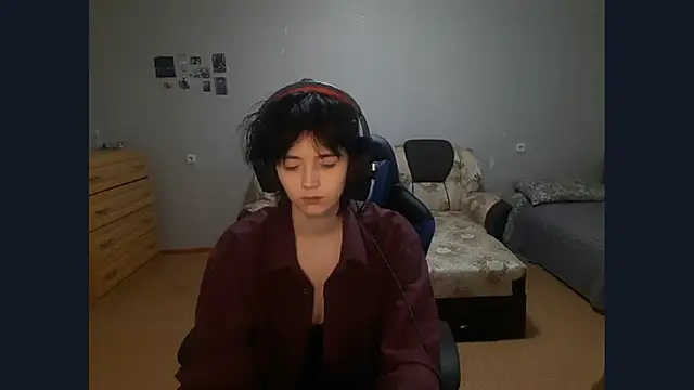 ShaynaLinley - Stripchat Cam Model